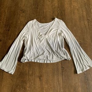 American Eagle Soft & Sexy Ling Sleeve Shirt